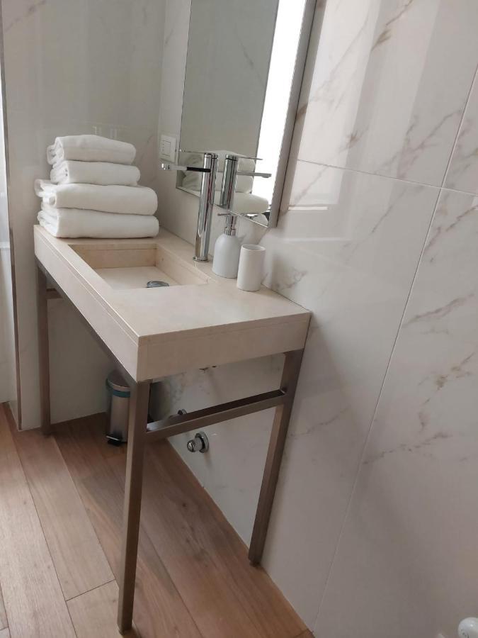 Nj Hotels & Apartments San Pietro All'Orto 6 Milan Exterior photo