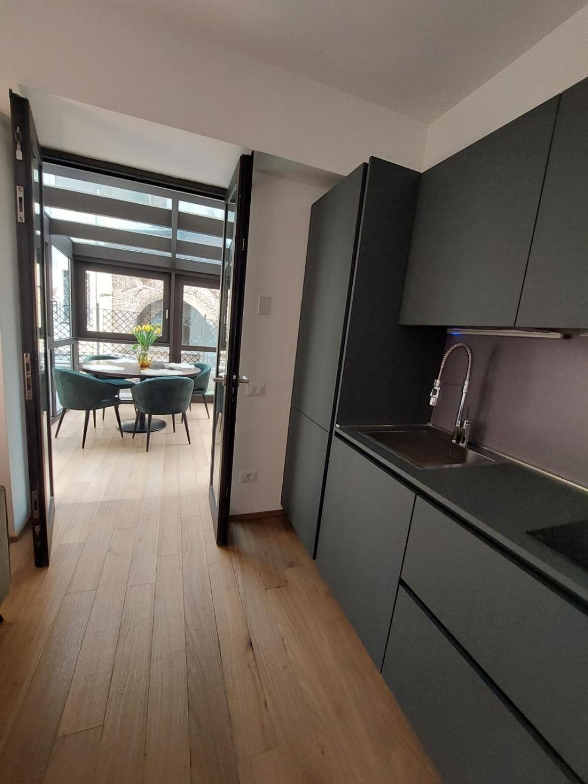 Nj Hotels & Apartments San Pietro All'Orto 6 Milan Exterior photo