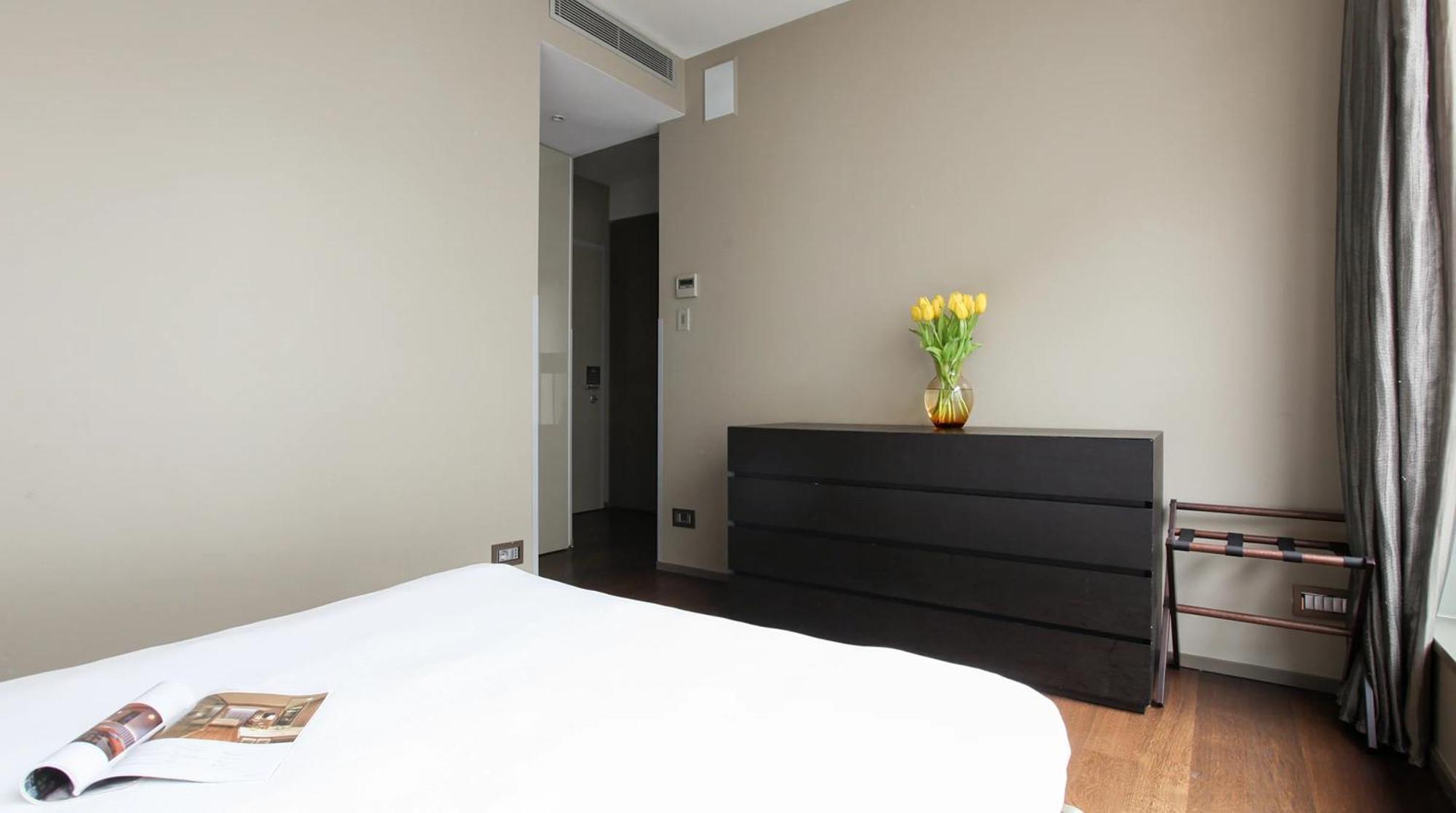 Nj Hotels & Apartments San Pietro All'Orto 6 Milan Exterior photo