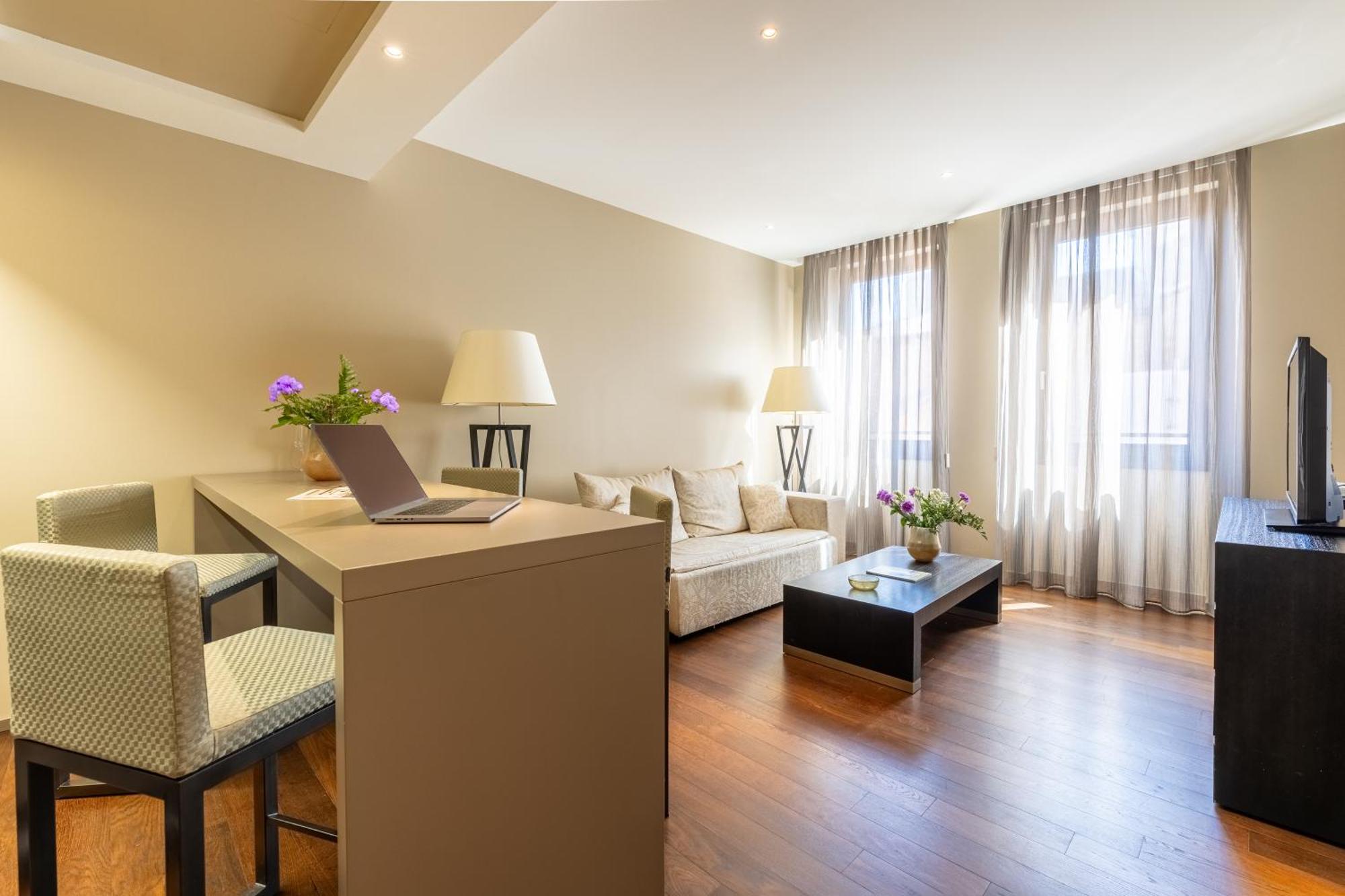 Nj Hotels & Apartments San Pietro All'Orto 6 Milan Exterior photo