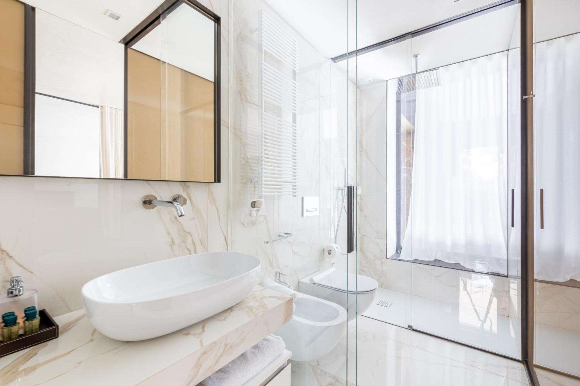 Nj Hotels & Apartments San Pietro All'Orto 6 Milan Exterior photo
