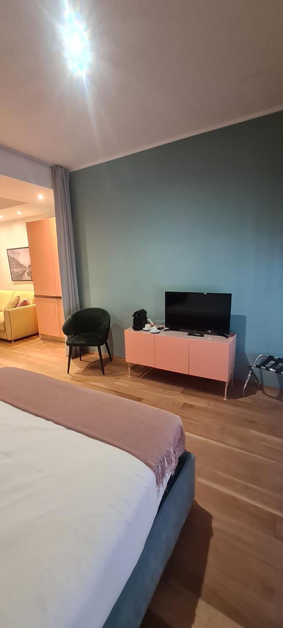 Nj Hotels & Apartments San Pietro All'Orto 6 Milan Exterior photo